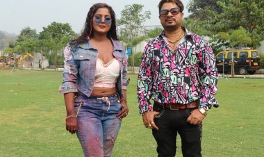 भोजपुरी स्टार अंजना सिंह का पहला हिंदी होली सांग "मेरा रोमांटिक कलर