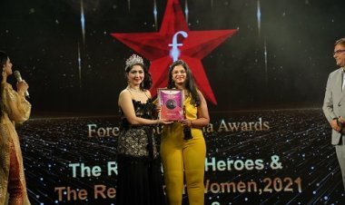 महाराष्ट्र के पुणे से शिवानी दवे को मिला सिंगर केटेगरी में फॉरएवर रियल सुपर वुमन अवॉर्ड