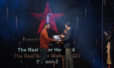 महाराष्ट्र के कोल्हापुर से दिग्विजय भोसले को मिला शेफ केटेगरी में फॉरएवर रियल सुपर हीरो अवॉर्ड