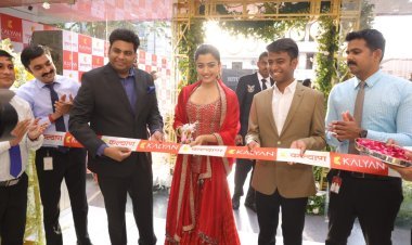 कल्याण जेवेलर्स के जयपुर स्टोर की ओपनिंग सेरेमनी में एक्ट्रेस रश्मिका मंधाना ने की शिरकत