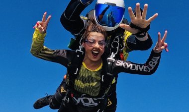 ज्योति सक्सेना ने लगाई दुबई के आसमान में छलांग, देखिए अभिनेत्री का बेदक अंदाज़ वाला यह स्काईडाइविंग का वीडियो