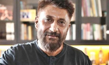 'द कश्मीर फाइल्स' के निर्देशन  विवेक रंजन अग्निहोत्री ने 19 जनवरी 1990 को कश्मीर में घटी कश्मीर पंडितों की घटना को याद करते हुए,अपना विचार व्यक्त किया