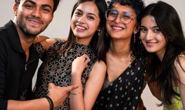 फिल्म 'लापता लेडीज' गैंग के साथ निर्देशक किरण राव की ये तस्वीर हैं 'अति सुंदर'