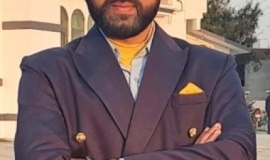 अभिनेता दीपक मल्होत्रा ने कविता दिवस मनाते हुए कुछ पल साझा किए