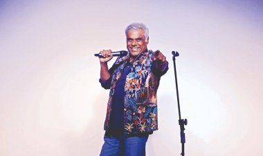 आशीष विद्यार्थी के पहले रैप सॉन्ग ‘तानाशाही’ ने मचाया तहलका